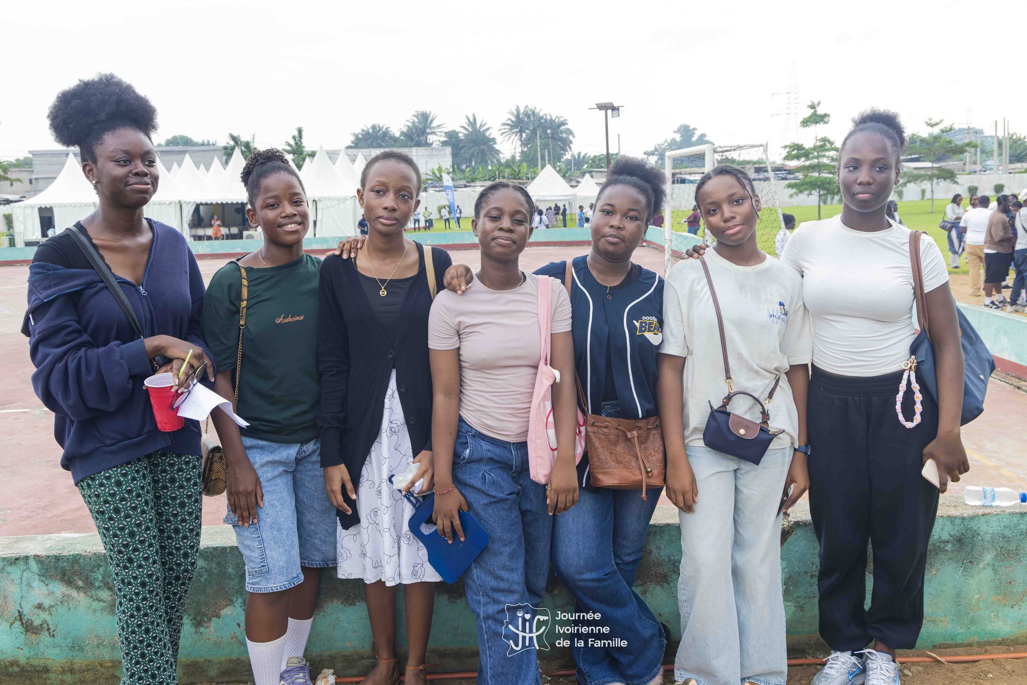 Un groupe de jeunes à la JIF